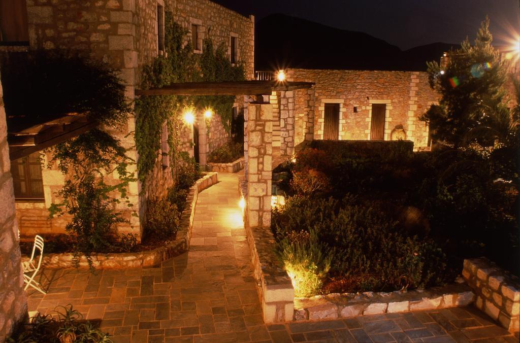 Tsitsiris Castle Hotel Stavrion ภายนอก รูปภาพ