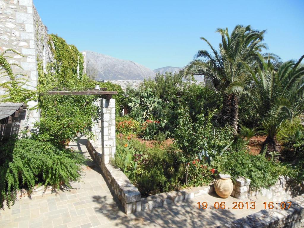 Tsitsiris Castle Hotel Stavrion ภายนอก รูปภาพ